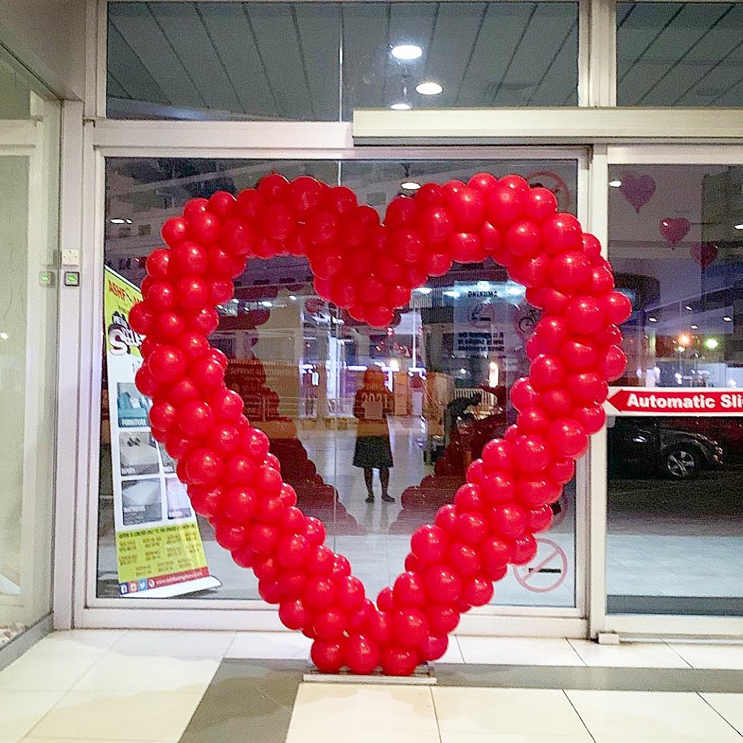 BalloonsGh's tweet photo. Balloons are classy fam !!  Call us for yours 0245001933 or WhatsApp 0506000065 https://t.co/ia46pTKBr3