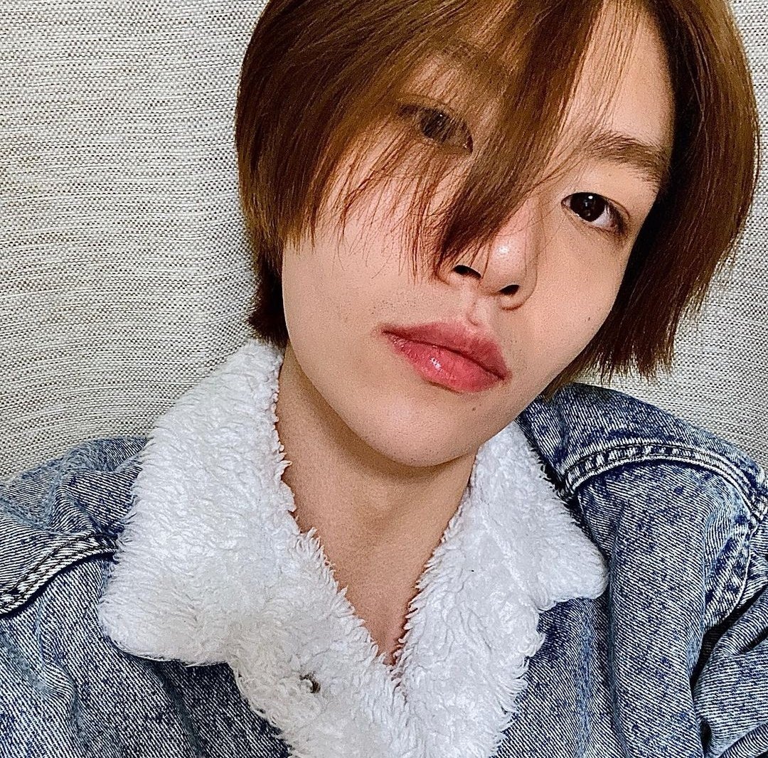ST4RSEON's tweet photo. he's so pretty and for what???? https://t.co/4NIa3vTKPc