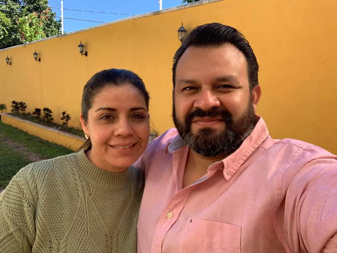 Que tengan el mejor de los días #Familia

Que sea un jueves de muchas bendiciones, salud y mucho trabajo para todos ustedes.

Marychú y un servidor les deseamos el mejor de los éxitos 🙌🏼🙏🏼
