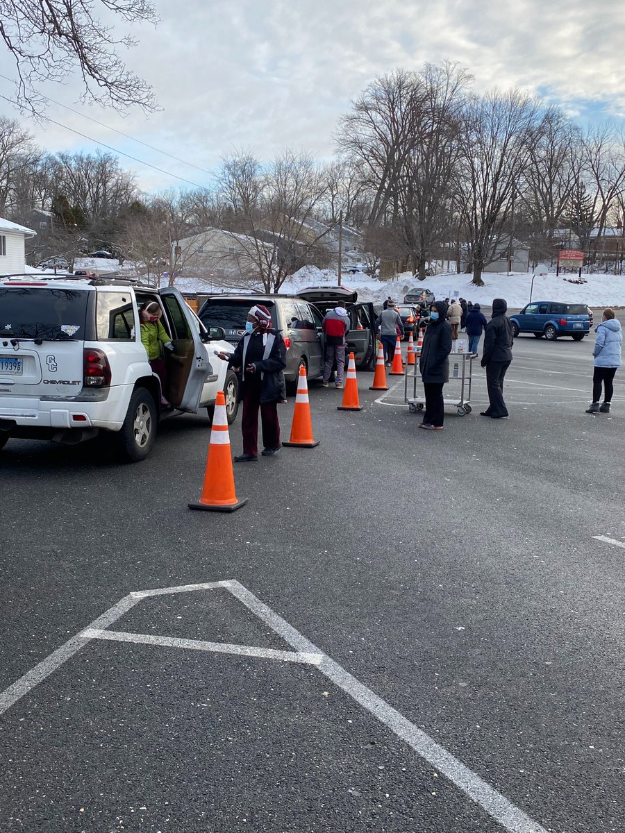 StJudeRCS's tweet photo. Wednesday we celebrated our parents with drive through coffee. We are so grateful for our parents. #ADWcommUNITY! #CSW21 #WeAreStJude

“Remember the past with gratitude. Live the present with enthusiasm. Look forward to the future with confidence.” St. JPII https://t.co/GXvzJmm5yJ