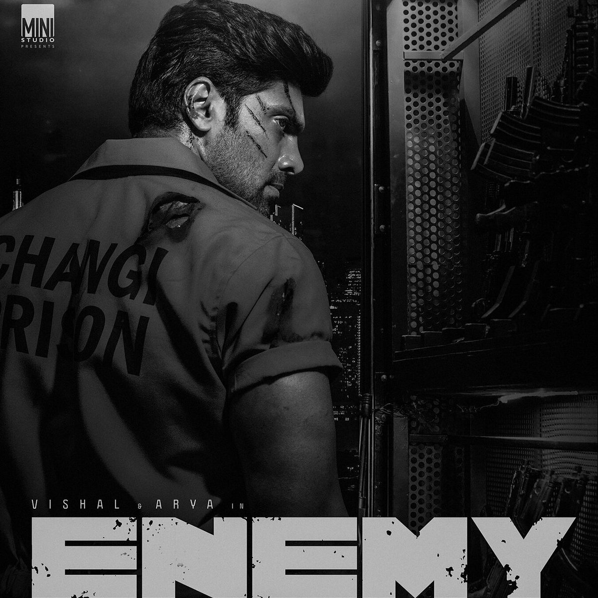 VisualDrops_'s tweet photo. First look of Arya from Enemy movie 🎬
#VisualDrops #ENEMY #movie #FirstLook #ARYAFIRSTLOOK #Arya @arya_offl #KollywoodCinema #cinemanews #Kollywood #Vishal #poster https://t.co/0x25sAe3lJ