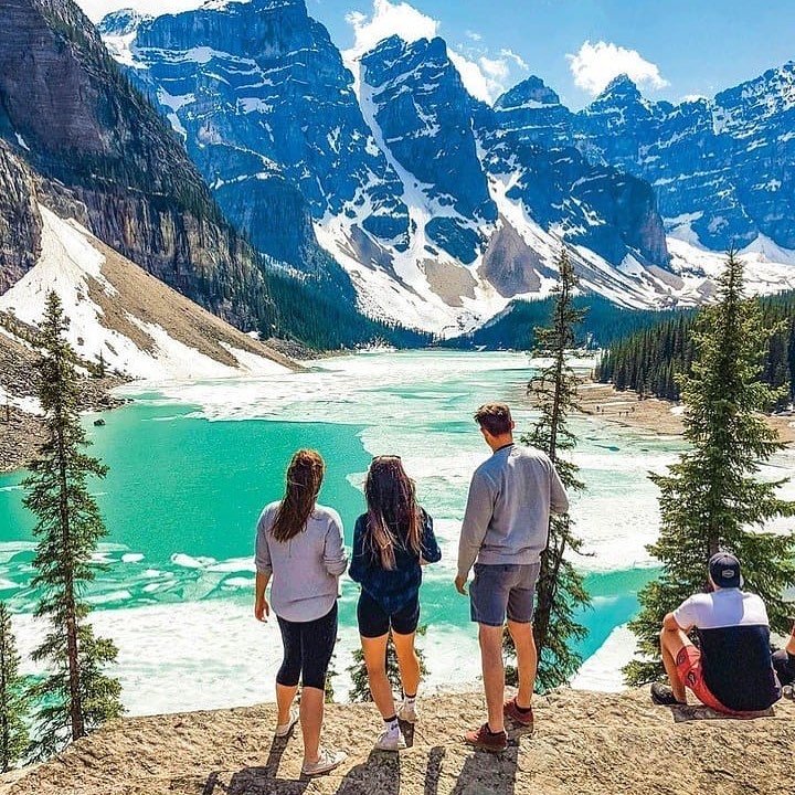 With views like this, who wouldn’t want to work in Canada? 🇨🇦 CCUSA offers travel &amp; work adventures in Canada! Sign up at ccusa.ie now! #CCUSA #CCUSAStrong #BestSummerever #Explore #WorkandTravel #GapYearTravel  #LoveVolunteers #PickYourAdventure #canada