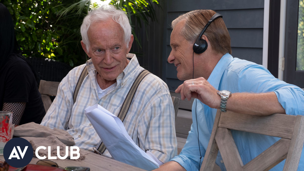 Lance Henriksen on the moment he knew Viggo Mortensen was "my kind of guy" dlvr.it/Rs1R8N