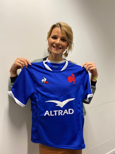 L'ÉQUIPE du soir (@lequipedusoir) on Twitter photo 🎁 CADEAU 🎁
RT + Follow <a href="/lequipedusoir/">L'ÉQUIPE du soir</a> pour tenter de remporter le maillot <a href="/lecoqsportif/">le coq sportif</a> du XV de France ! 🏉🐓
Réagissez avec #EDS 🎁 CADEAU 🎁
RT + Follow <a href="/lequipedusoir/">L'ÉQUIPE du soir</a> pour tenter de remporter le maillot <a href="/lecoqsportif/">le coq sportif</a> du XV de France ! 🏉🐓
Réagissez avec #EDS