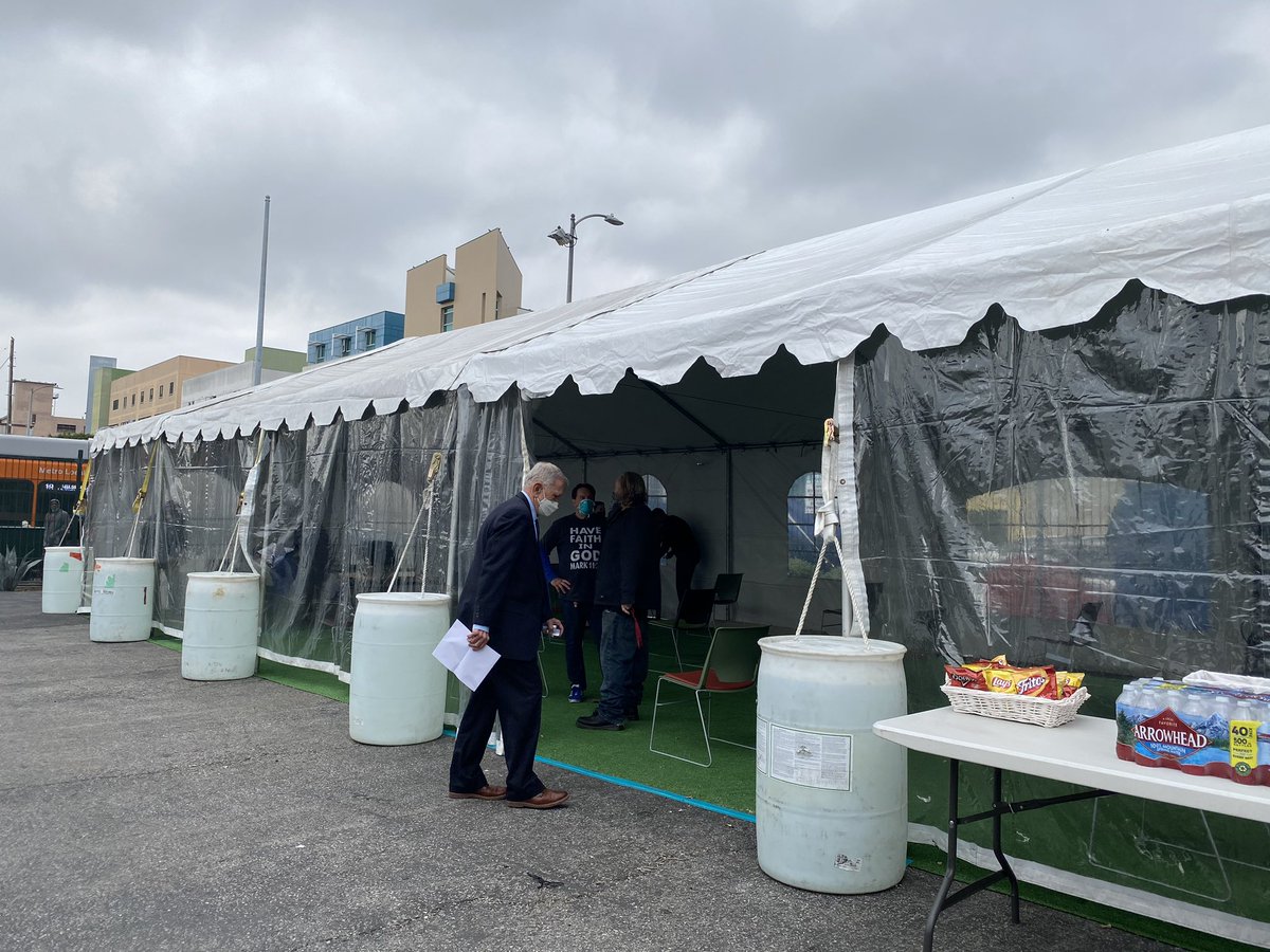 Ok I’m here at the Downtown Women’s Center on Skid Row for the 10 am hearing with Judge Carter. It looks like we’ll be in this tent. Tight limits on attendance, apparently. I’ll tweet updates on this thread right here. 