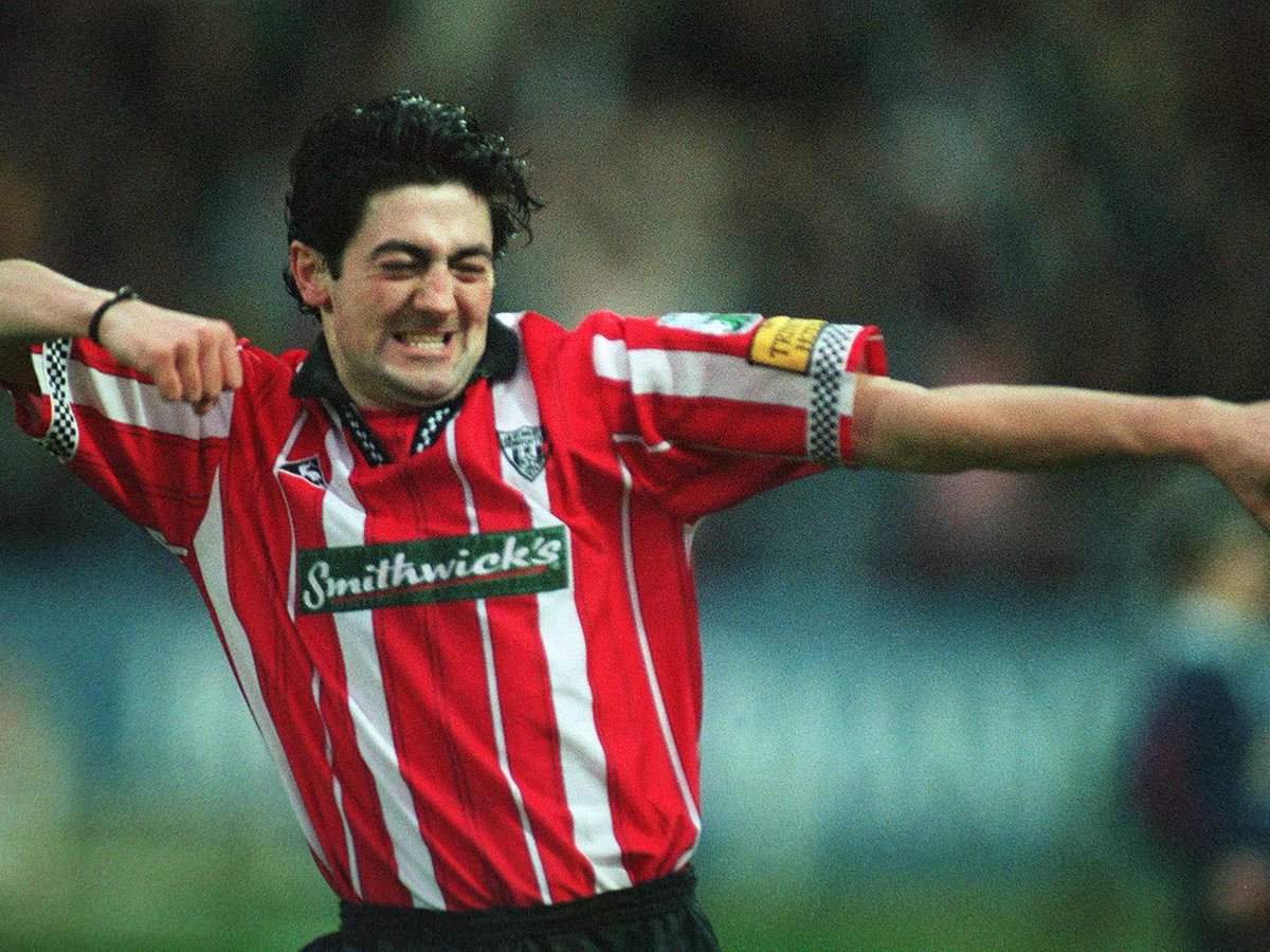 It would take another 8 years but the CandyStripes won the league again in 96-97  #JanuDerry