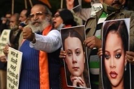 KangaDaMunda's tweet photo. If They Wana Do This To World Famous Celebrities Because they Raise Voice Over Farmers Protest Then Think Again what They Wana Do With Farmers They Called This Democracy ??  #istandwithRihanna #IStandWithGretaThunberg #SHAMEONMODIGOVERNMENT #FarmersProtest #WorldIsWatching https://t.co/y9cTJPvXqI