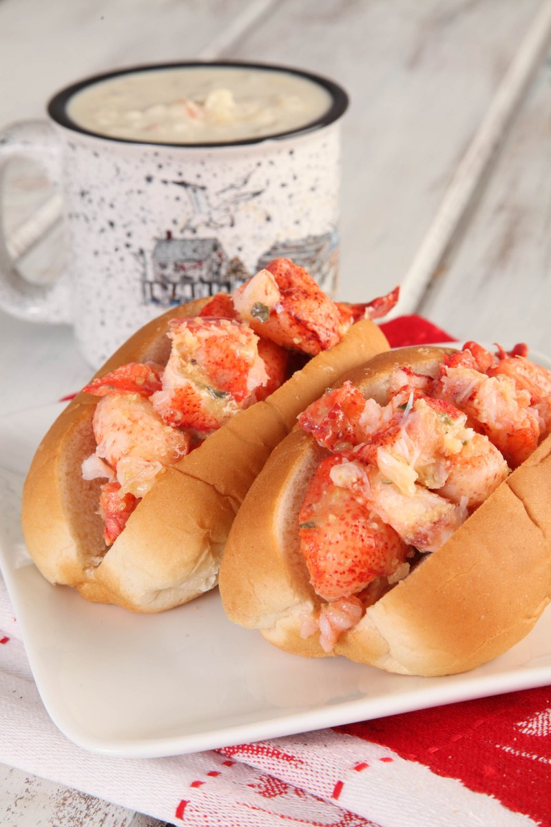 Last Hours Lobster Roll Kit for SUPERROLL SUNDAY! FREE Shipping
1 Kit makes up 8 Overstuffed Lobster Rolls! 
•2 lbs Lobster meat
•8 Topsplit rolls
•5.5 oz.Maine Sea Salt Butter 
•7 l8r.it/1XEu England salt water taffy
<a href="/Lobsteranywhere/">Lobsteranywhere.com</a> 
l8r.it/DeX7