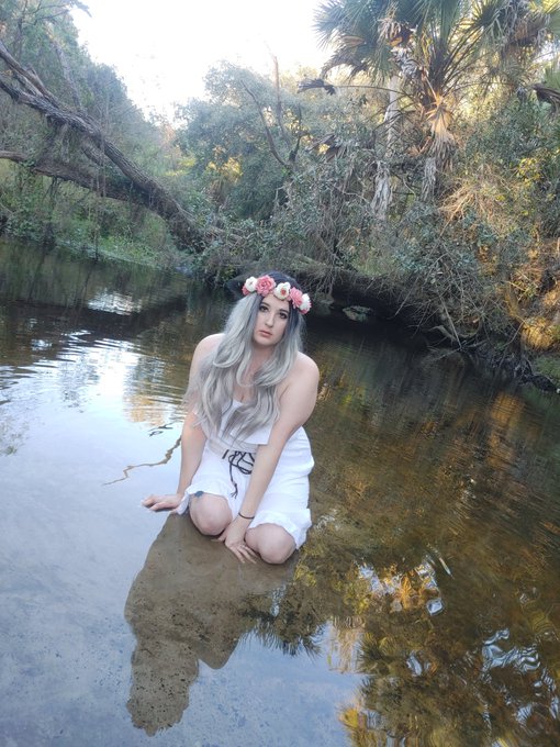 Some of the pics from my recent photoset!!! What do you think?? https://t.co/d6cIjLOM5b