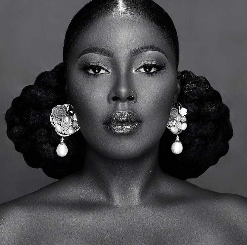 Just.... 

Just ....

I have no words .... I need help to describe this queen