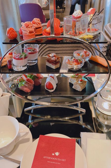 ももぴとアフタヌーンティーでいちご祭り、優勝🍓✨ 