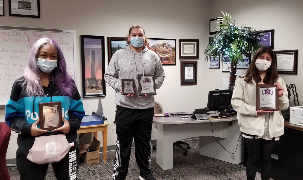 BenDavis_BPA's tweet photo. I placed 1st in the RLC for Computerized Accounting. The second picture is from when I went to state for Advanced Accounting. #ThrivingThursday #BPAWeek @inbpa @National_BPA #BPAChallengeWeek https://t.co/rjD8lmPIFQ