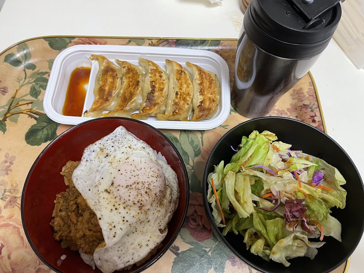明日香 再ダイエット 朝ごはん少なかったのと 午後も動くのでがっつり 明日香 再ダイエット 朝ごはん少なかったのと 午後も動くのでがっつり