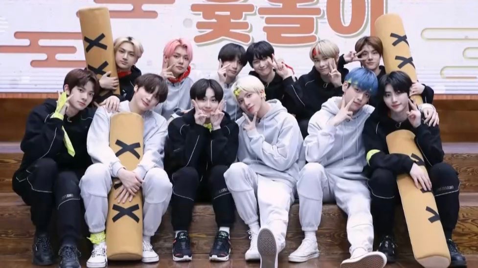 beliftgallery's tweet photo. their chemistry is unmatched ♡
#EN_PLAYGROUND_EP2 https://t.co/w3U7bcWoJP