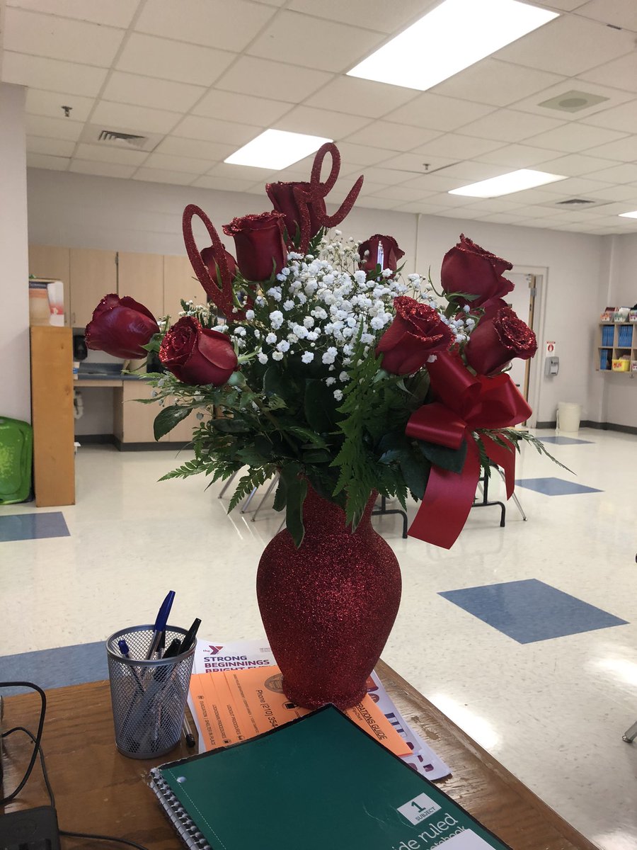 Sharon636865's tweet photo. I have the best husband. I can always depend on him to brighten up my day. Moses, I love you more than words can express. #love #ValentinesDay2021 https://t.co/D96vIKNMSa