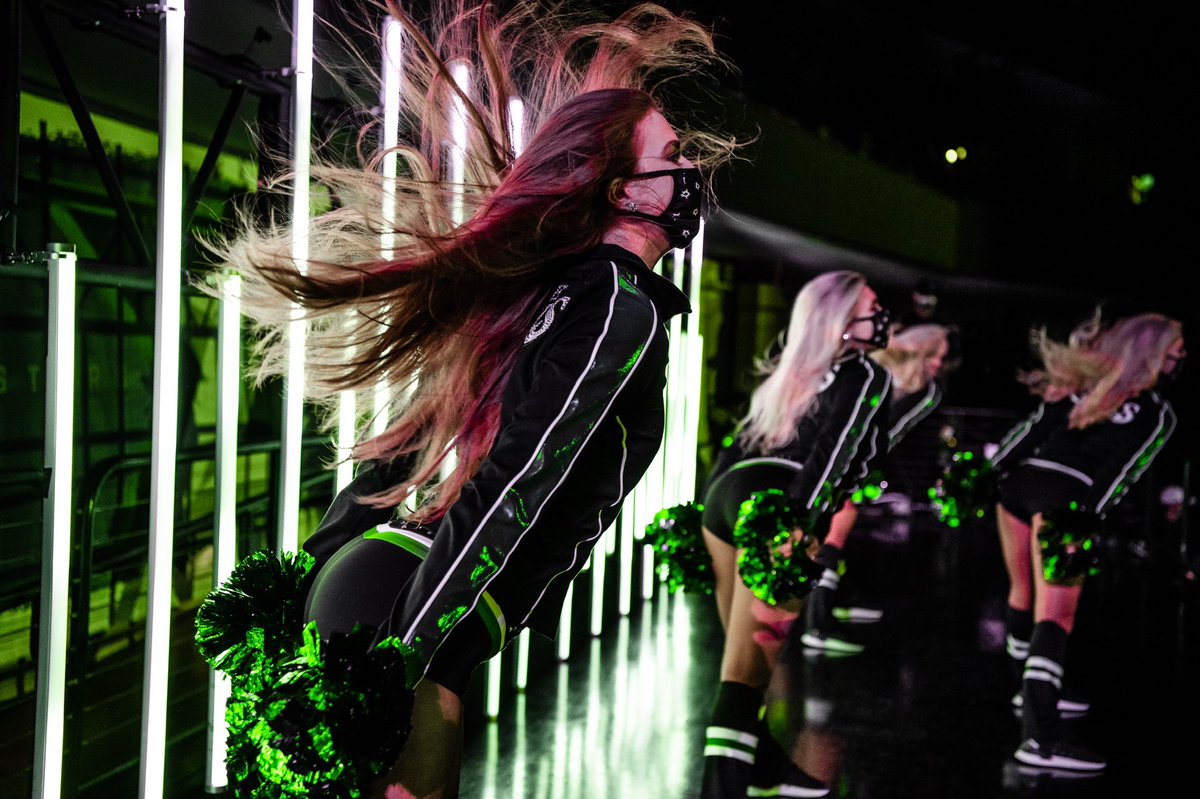 It’s GAME DAY Stars fans!! 🌟

We are excited to be back at the AAC tonight. Everyone be safe traveling, wear a mask, and GO STARS! 💚

#DSIG #hockey #gameday #dallasstars #icegirls #maskup