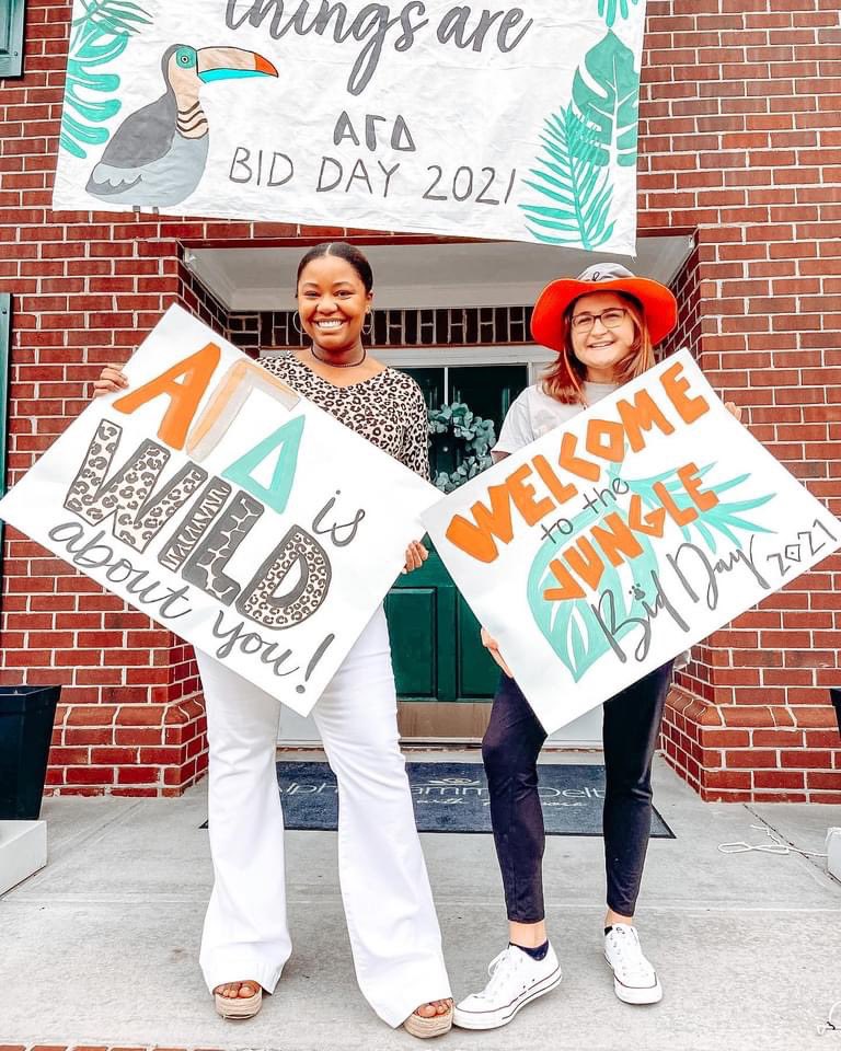 MercerAlphaGam's tweet photo. 4 new members have found their home at Alpha Gamma Delta! We are W I L D about you ❤️🐯 #goalphagam #queenofthejungle #biddaybestday check out our TikTok merceralphagam for a fun Bid Day recap! https://t.co/iWZam0JsS4