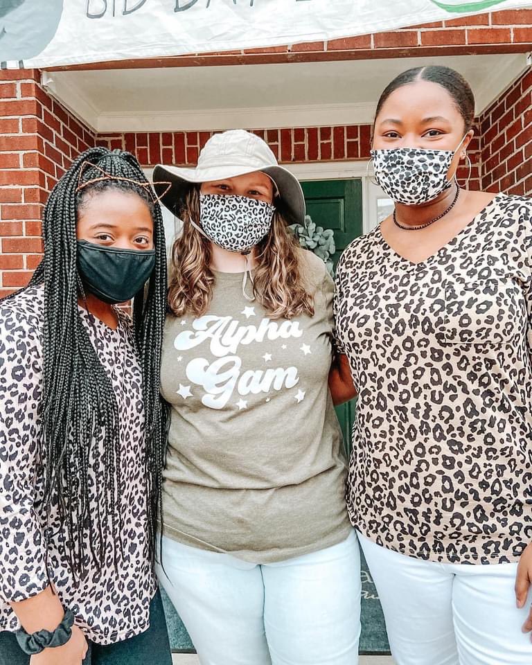 MercerAlphaGam's tweet photo. 4 new members have found their home at Alpha Gamma Delta! We are W I L D about you ❤️🐯 #goalphagam #queenofthejungle #biddaybestday check out our TikTok merceralphagam for a fun Bid Day recap! https://t.co/iWZam0JsS4