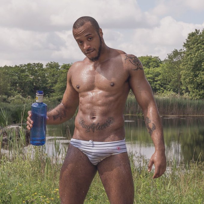 Sometimes im a real THIRSTY fucker! ??

@BOYZSPACE @PapiChulo1on1 @GaySexManual @MarkkoXXX @JustBoysXXX