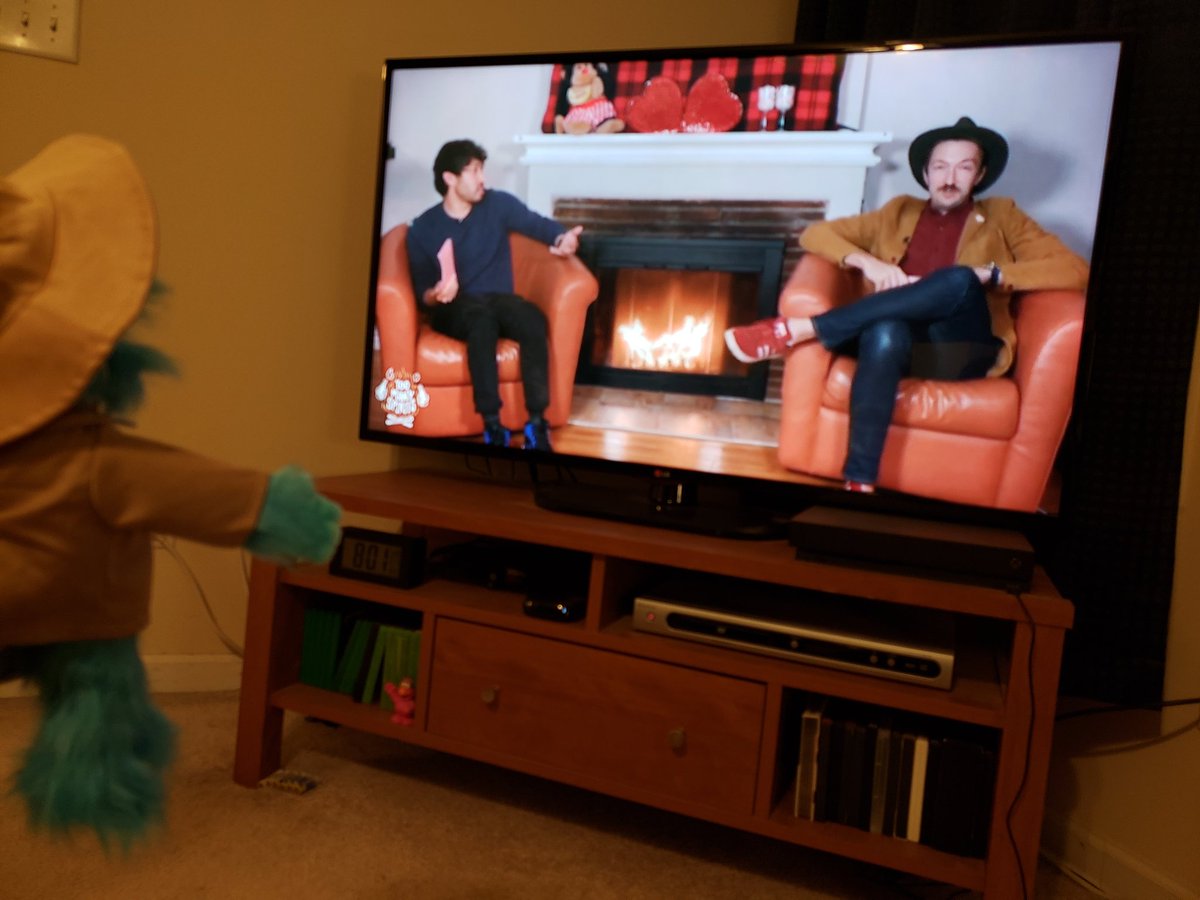 The Professor loves watching Shane in Too Many Spirits LIVE. Still not sure about that Ryan guy though

<a href="/wearewatcher/">Watcher</a> #toomanyspirits #puppethistory