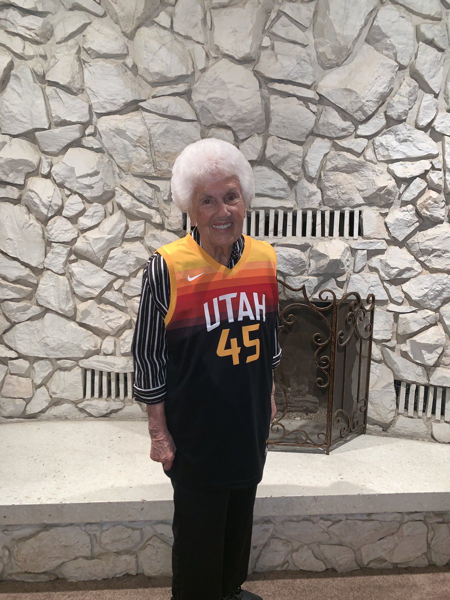 Riley Gates tweet media