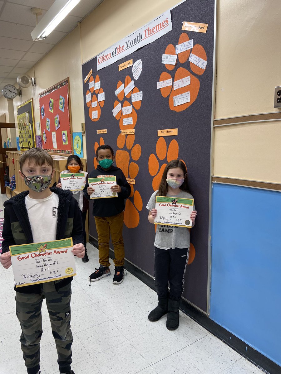 RobJanowitz_AP's tweet photo. Meet our Thu/Fri MAS Citizen of the month recipients.  January theme- respectful. Because of all of you, @MAS_WP continues to be a strong, caring community. @MAS_PTA @DrJosephRicca @wplainsschools #soooooproud #CharacterMatters #MASnation #WPProud   💪💪💪🐯🐯🐯 https://t.co/CiDloOKd38