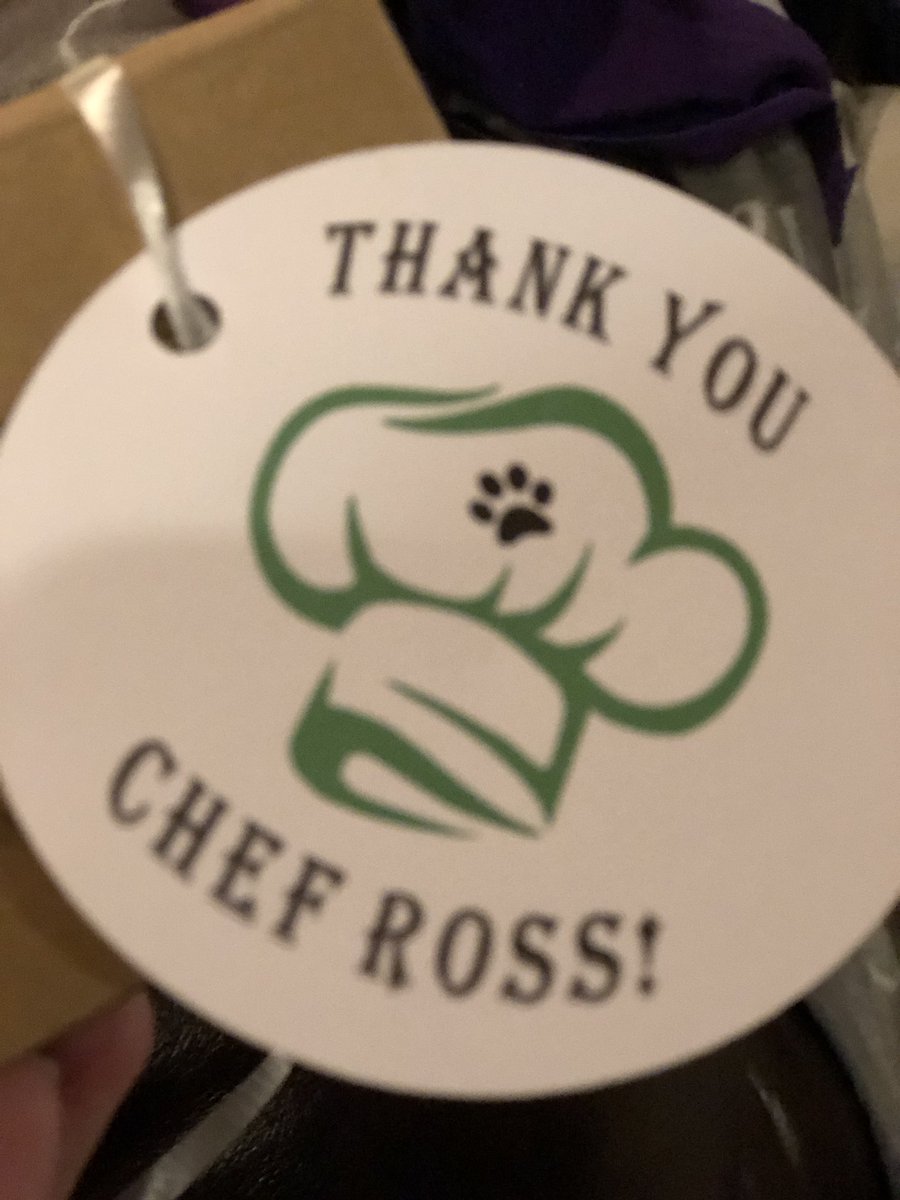 Fun night with our LCE Families making pizza 🍕 #GatorsCook #dogswithjobs #RosstheBoss