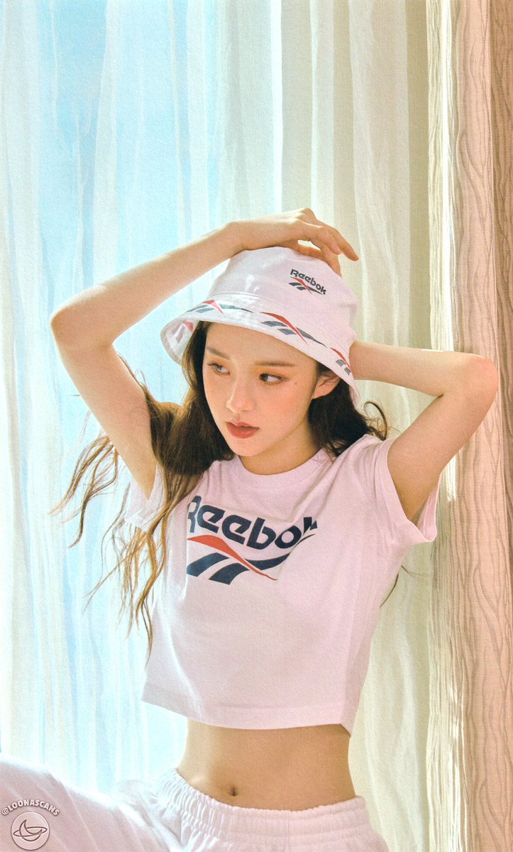 heejin in bucket hats — a thread