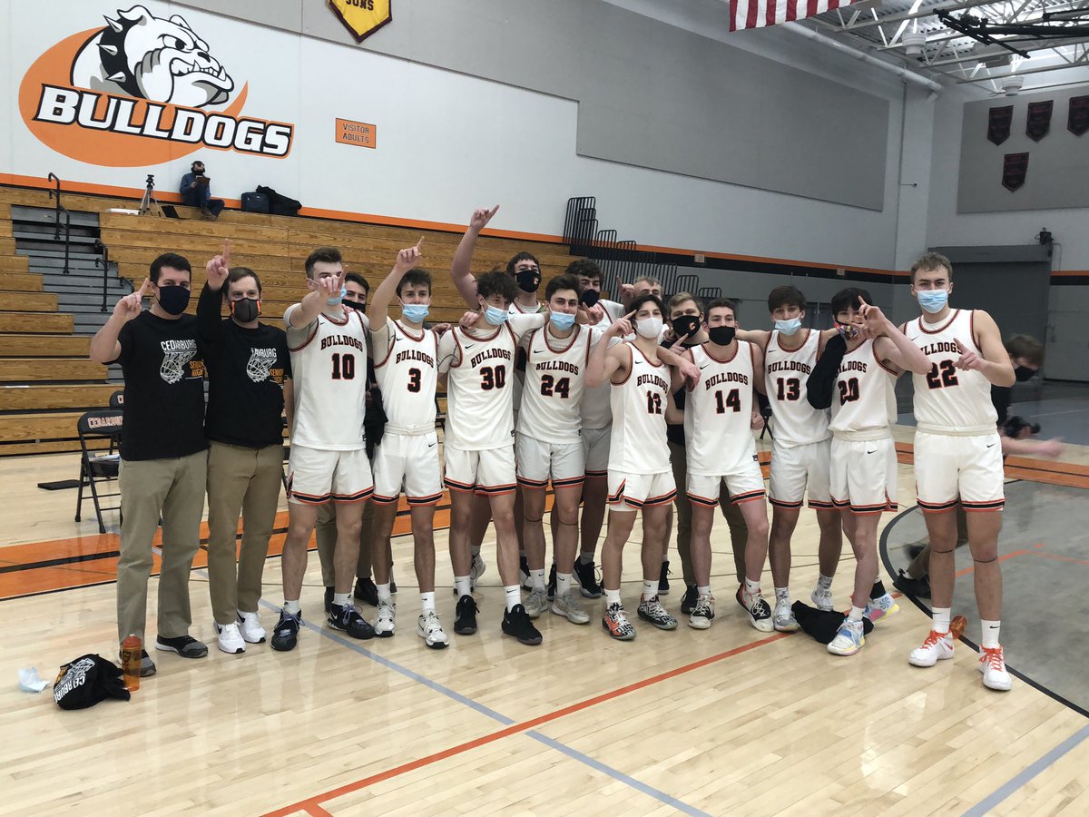 CHS Boys Basketball are your 20-21 NSC Champions with the win over West Bend East tonight! 3rd NSC Championship in the past 5 years! Congrats guys!!! 😤😤#PrideCHS