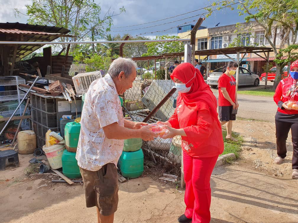 happy chinese new year! Moga kita terus dapat hidup bersama rukun dan makmur