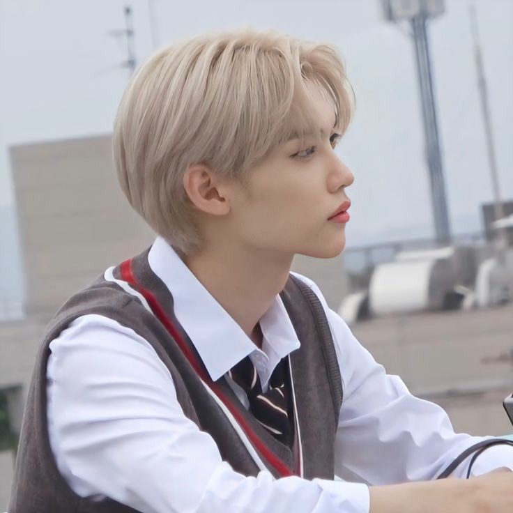 OLIIBL's tweet image. ᅟ ᅟ  ᅟ  ᅟ 綺 ؛ 𝐀l𝗍 𝐒hαpᧉ : 𝘀𝗹oꭐlч
ᅟ ᅟ ᅟ     ᅟı'ꭑ 𝘁αkıng o𝘃ɘ̄r ﹫ꭑ𝗲. 
ᅟ