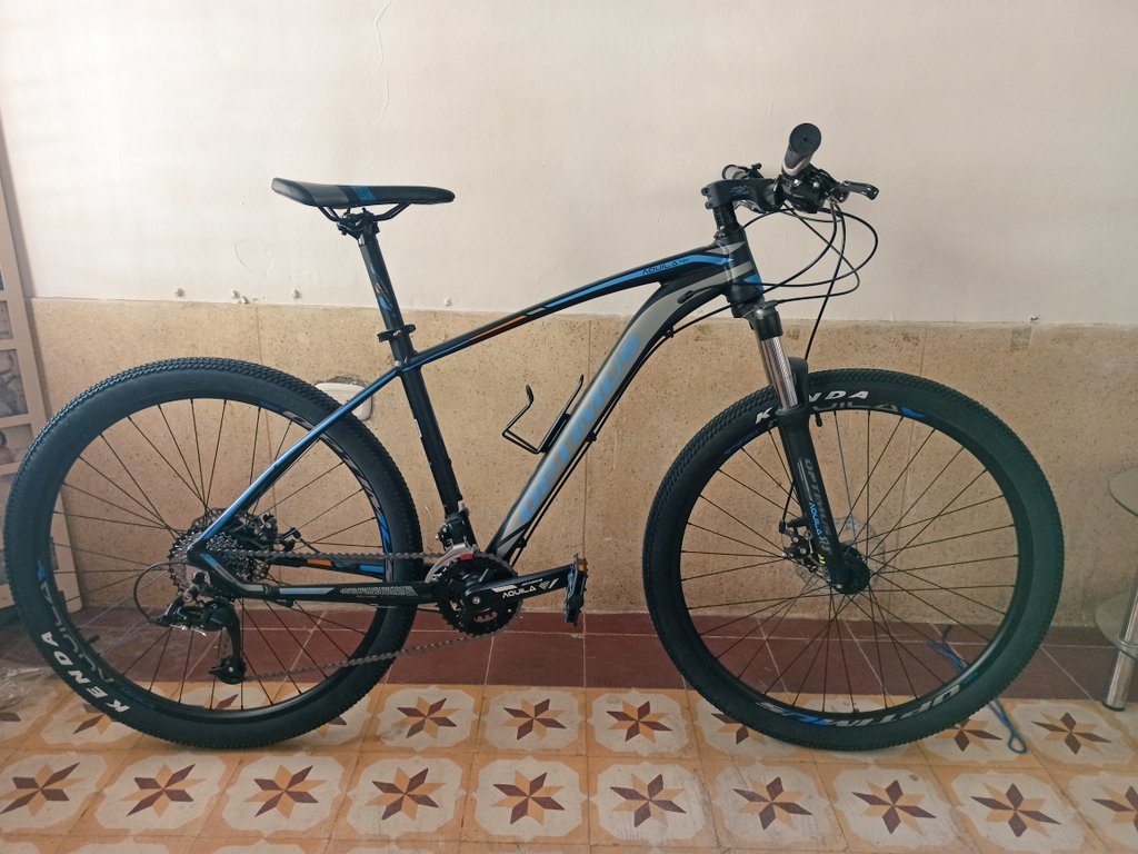 EduRodriguez_'s tweet photo. Ahora sí! lista pa el ruedo 🚲 https://t.co/YRG4PqoRJp