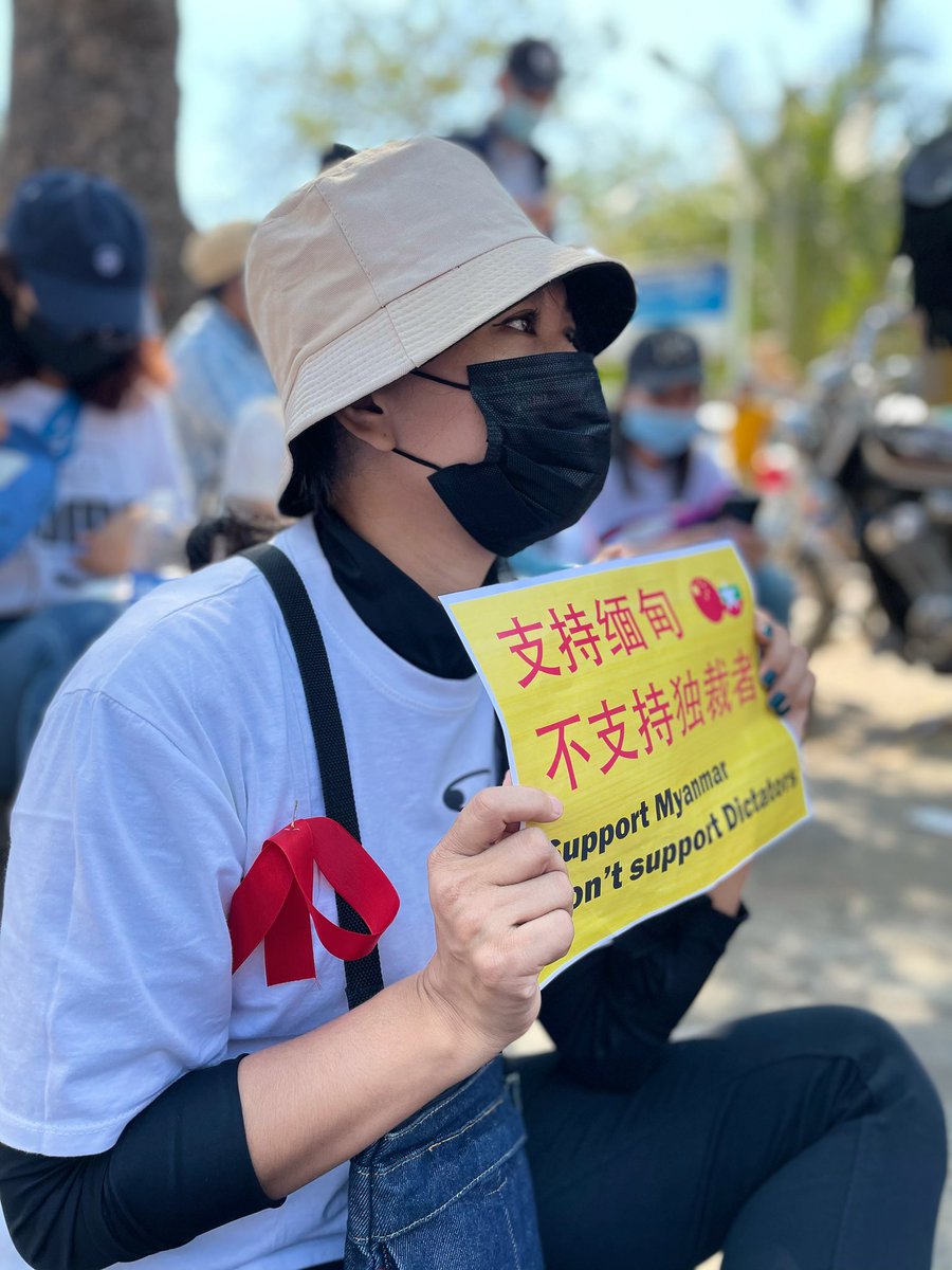 susuaugust's tweet photo. #SaveMyanmar https://t.co/Bp8vyTDaZ0