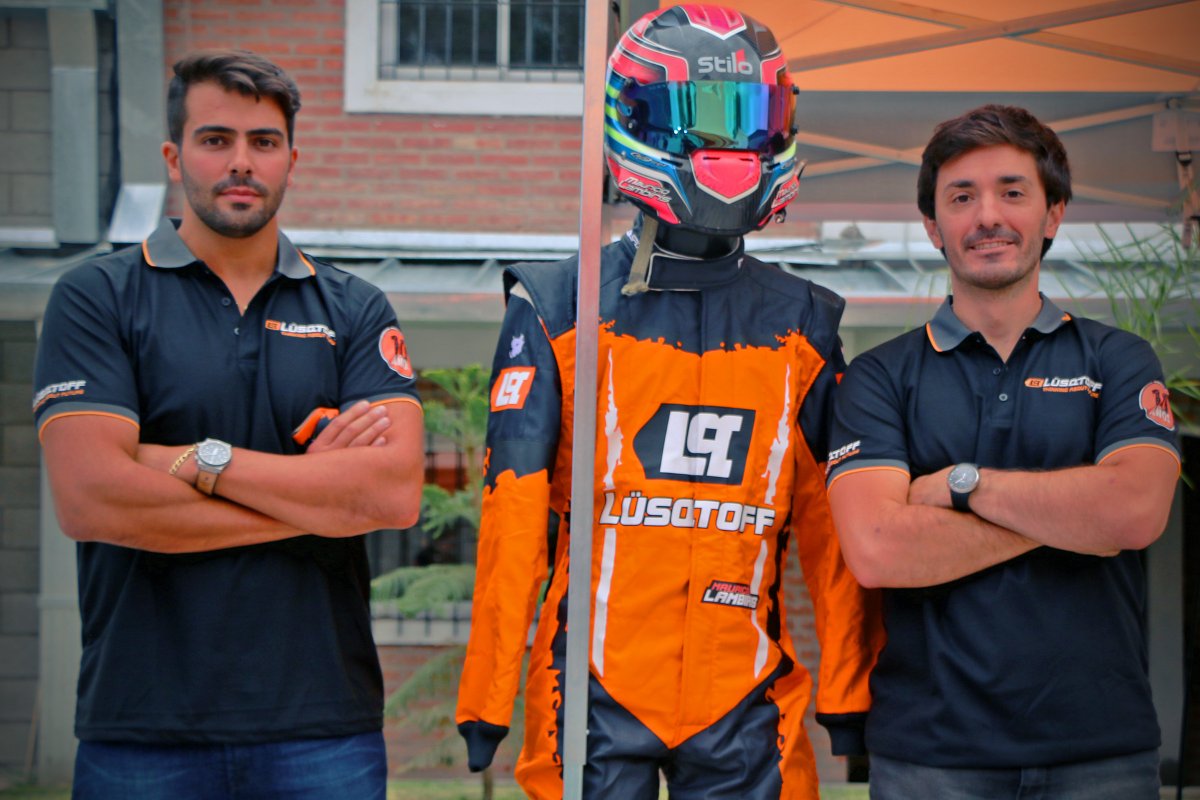 maurilambiris6's tweet image. Llegó el día! 📸Orgulloso de formar parte de este nuevo proyecto junto al #LusqtoffRacing. Vamos por un 2021 encendido 🔥 @actcargentina @LusqtoffOK