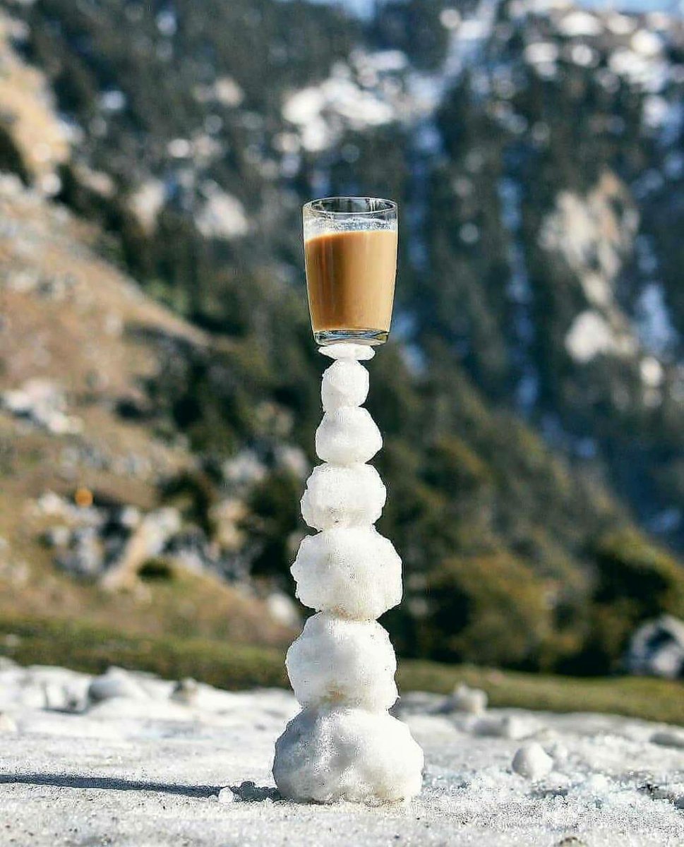 rawat09_'s tweet photo. शुभ प्रभात दग्डीयों 
#Chai
#Love_ForEverAndEverAndEver #SnowFall #Uttarakhand https://t.co/wbIBl6B0UO