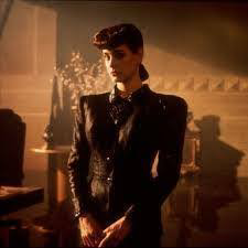 あっ、東方仗助の髪型ってブレードランナーのレイチェルだったのか！