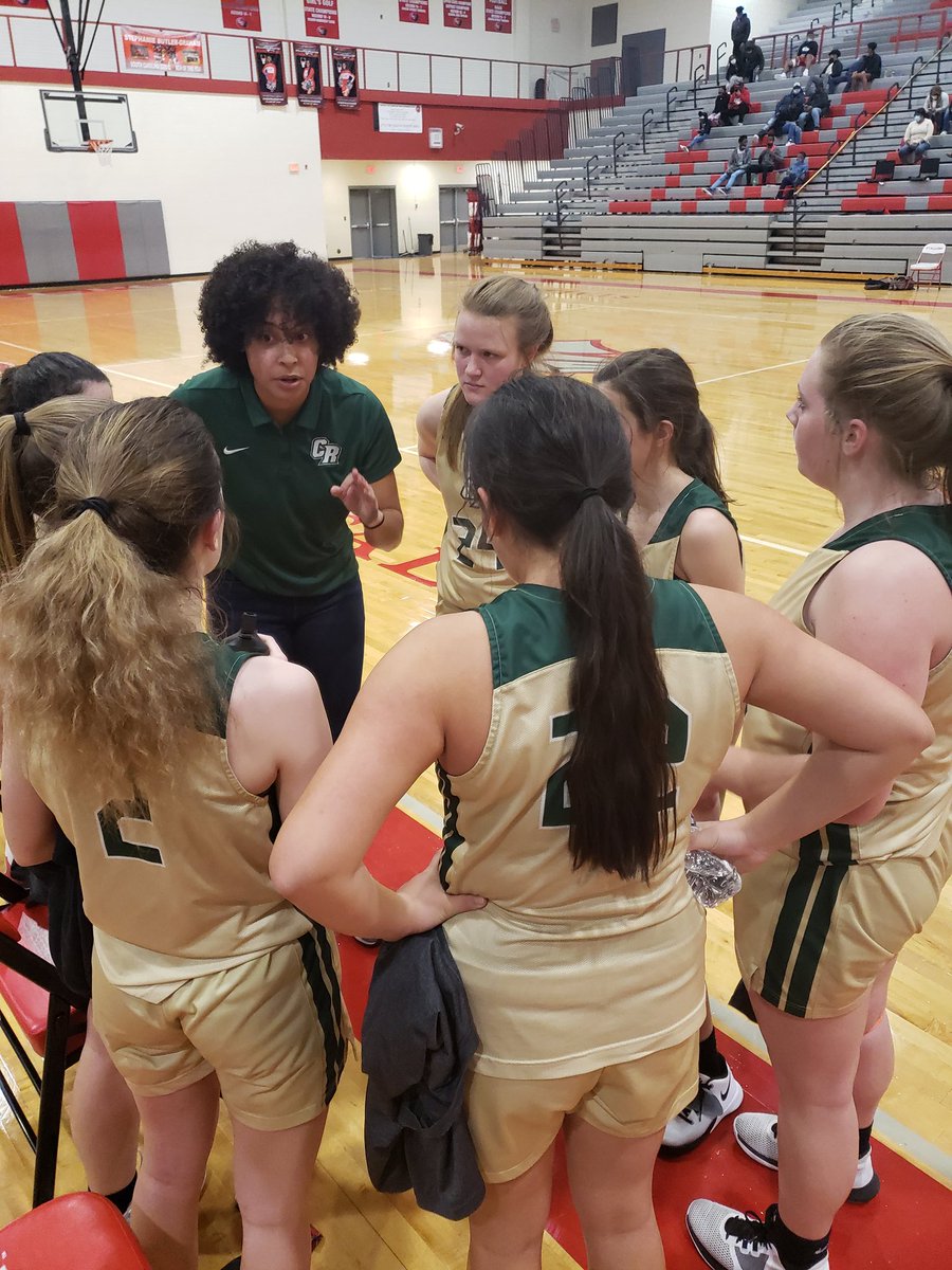 CRHSgbball's tweet photo. Great season for our JV team. They balled through injury, sickness and a pandemic! #CRhoops 👏 🐍🏀 @JordyneD https://t.co/LHFKJIi56z