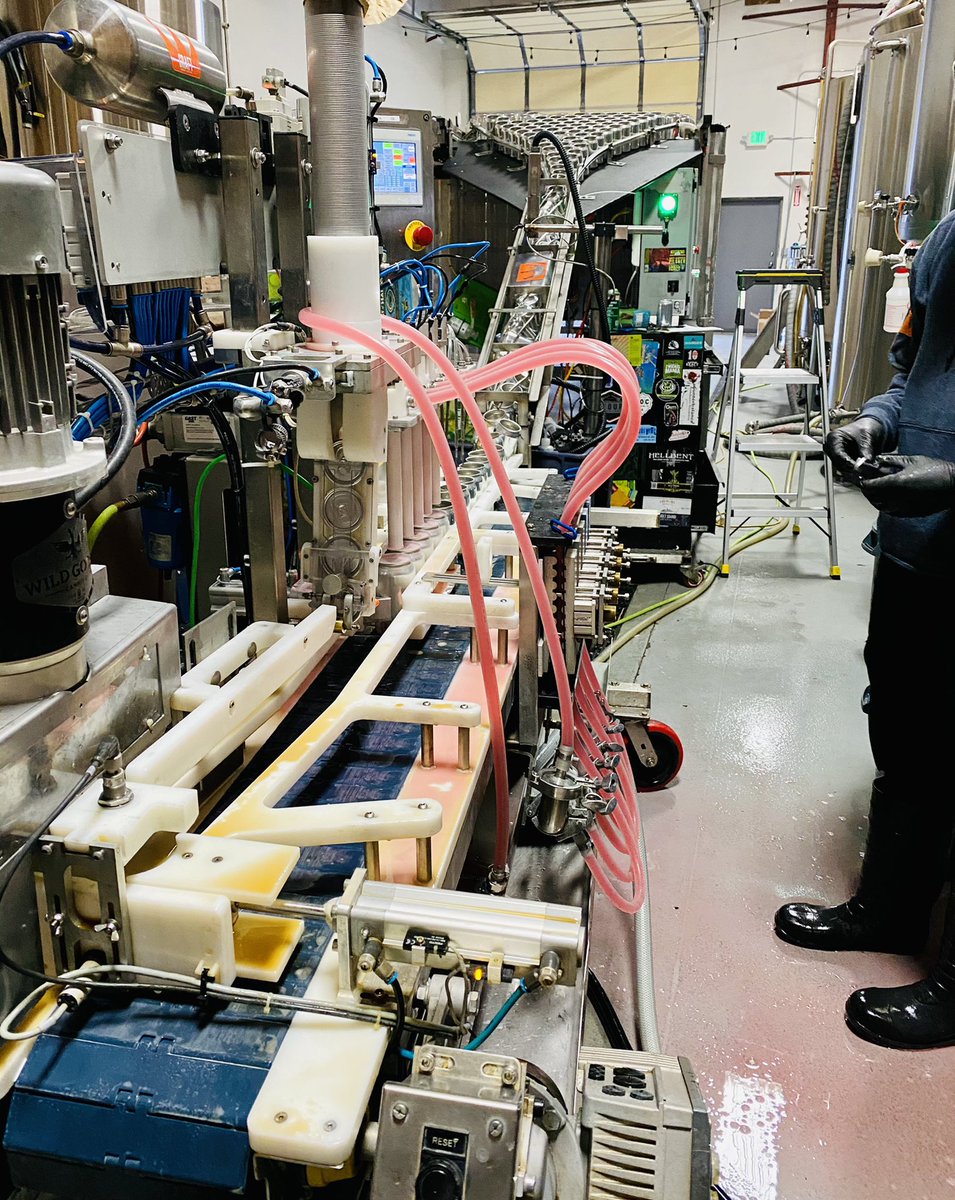 Splash down!

Blackberry Sour Suzie, in cans today, on draft tomorrow!