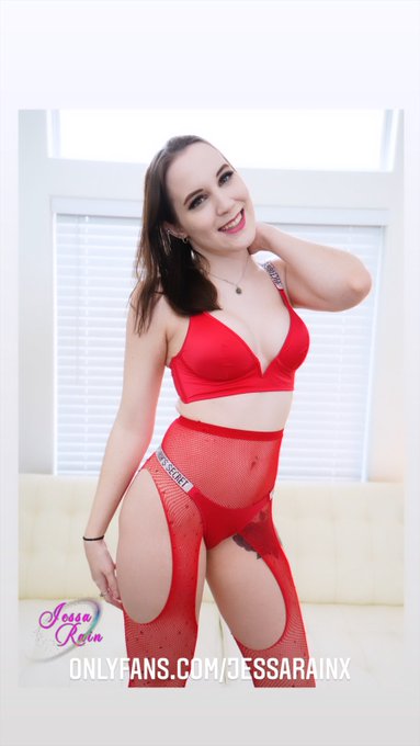 Sneak Peek of my Valentine&rsquo;s Day vid Exclusive to my Onlyfans members 💕 join now 🥰 https://t.co/noqcCfdogf<a href="/tag/selfiemuseum"class="tags"><span>#selfiemuseum</span></a>