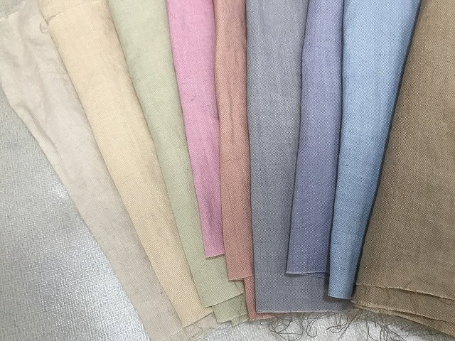 azadinoue's tweet photo. 新商品入荷してます。

リネン90% レーヨン10% ワッ���ャー加工のパステルカラーの生地です。
春に向けて、優しい色目はいかがでしょうか？ https://t.co/0QFuNpqui8