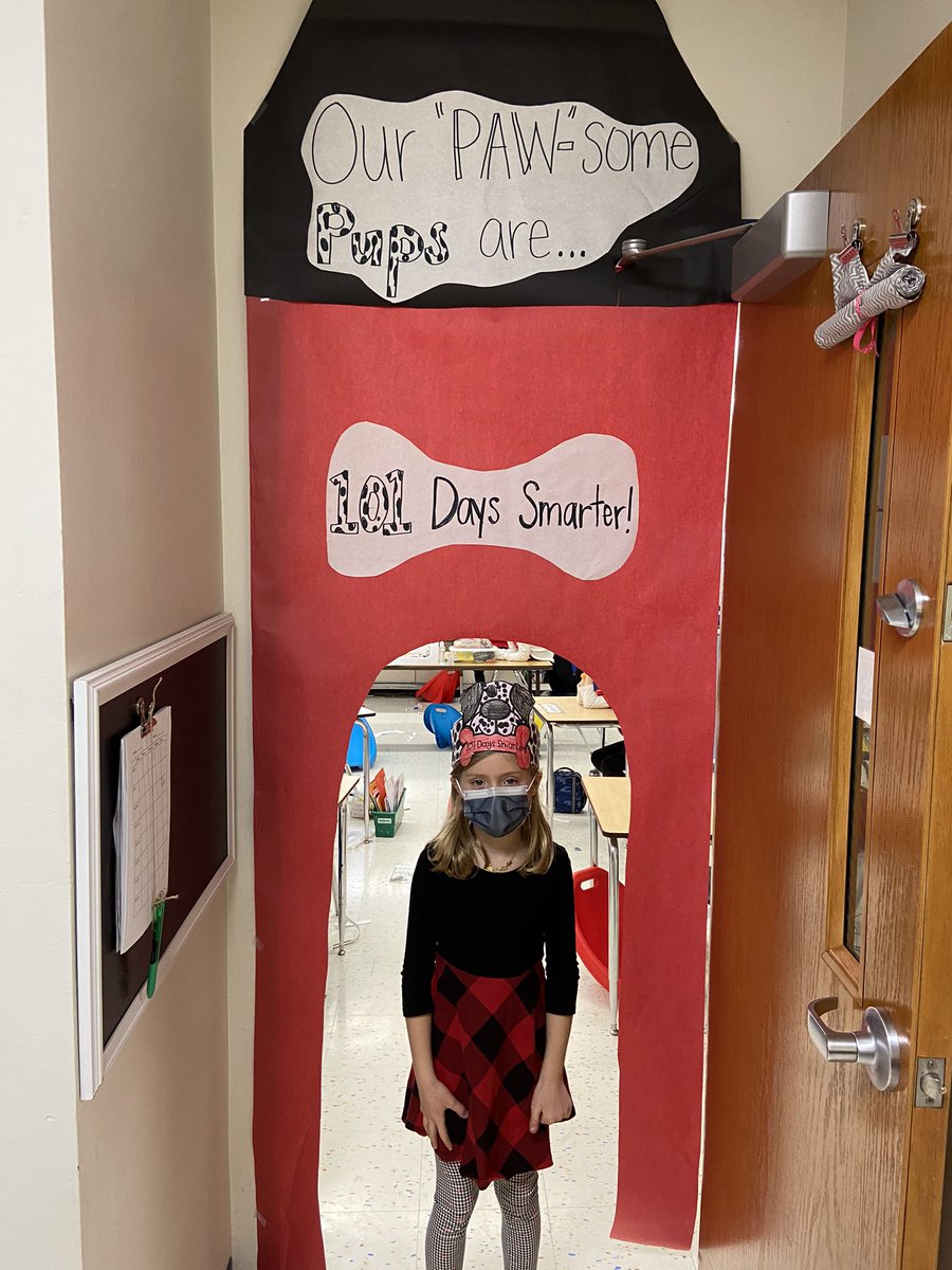 MillerHudsonWG's tweet photo. This “PAW”-some group is 101 days smarter! ❤️ https://t.co/5A40B4RTU9