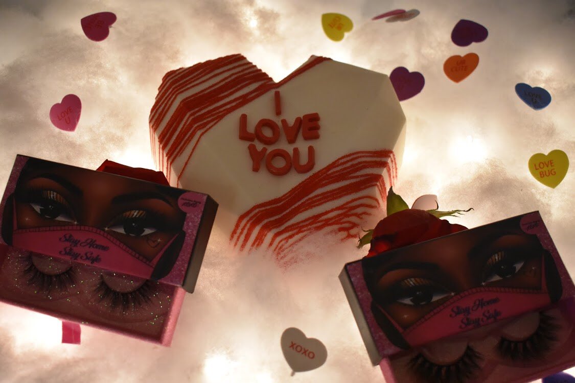 DBxocosmetics's tweet photo. Breakable Heart With A Loveable Gift! Exclusively available at https://t.co/aYjp4CabiB Contact @DBxocosmetics &amp; @treats_by_bri for more information. https://t.co/IuLQjKFYWL