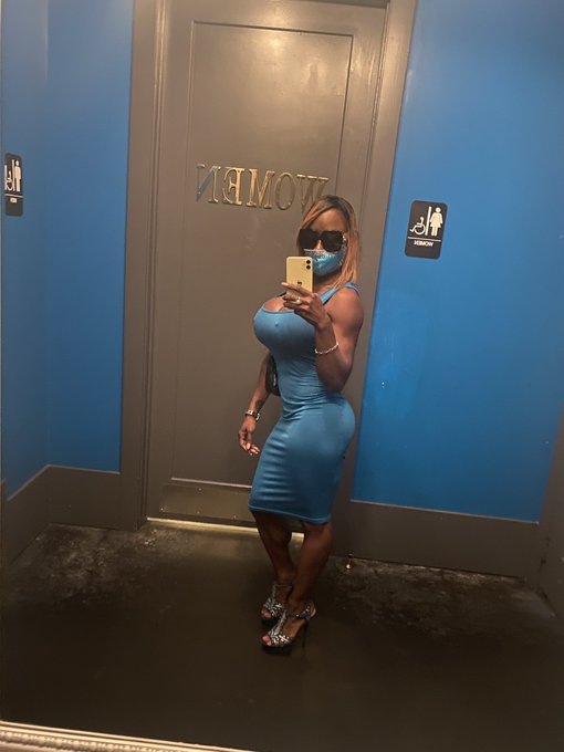 This wall matches my dress ! https://t.co/InchbHvqHW #bigboobheaven #body #bigboobsbeauty #fitness #dinnertime<a href="/tag/fitness"class="tags"><span>#fitness</span></a><a href="/tag/curves"class="tags"><span>#curves</span></a><a href="/tag/body"class="tags"><span>#body</span></a><a href="/tag/bigclit"class="tags"><span>#bigclit</span></a><a href="/tag/dinnertime"class="tags"><span>#dinnertime</span></a><a href="/tag/bigboobheaven"class="tags"><span>#bigboobheaven</span></a>