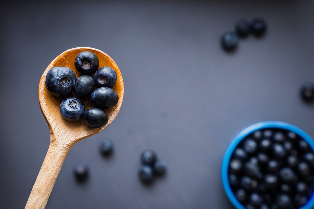 Make sure you eat a rainbow of fruits and vegetables every day. And don't forget to include #blueberries! They provide the perfect shade of blue. #positivelybluetiful #RDchat #RDeats