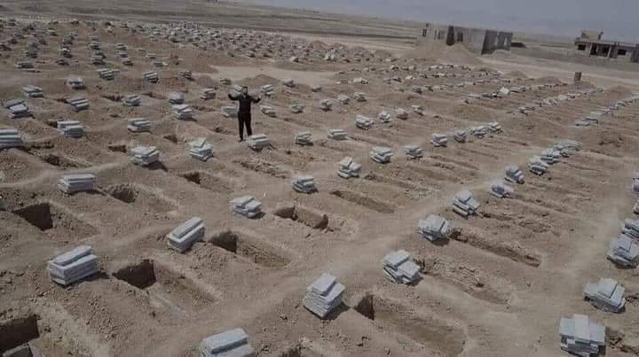 ليكتبوا علی ابواب
كل رياض الاطفال
المدارس
المعاهد
الجامعات
في هذا العالم المترامي الاطراف
كوجو جرح فاغر في قلب
كل عاشق للانسانية...........
.........................................
المجد لشهداء قرية كوجو...