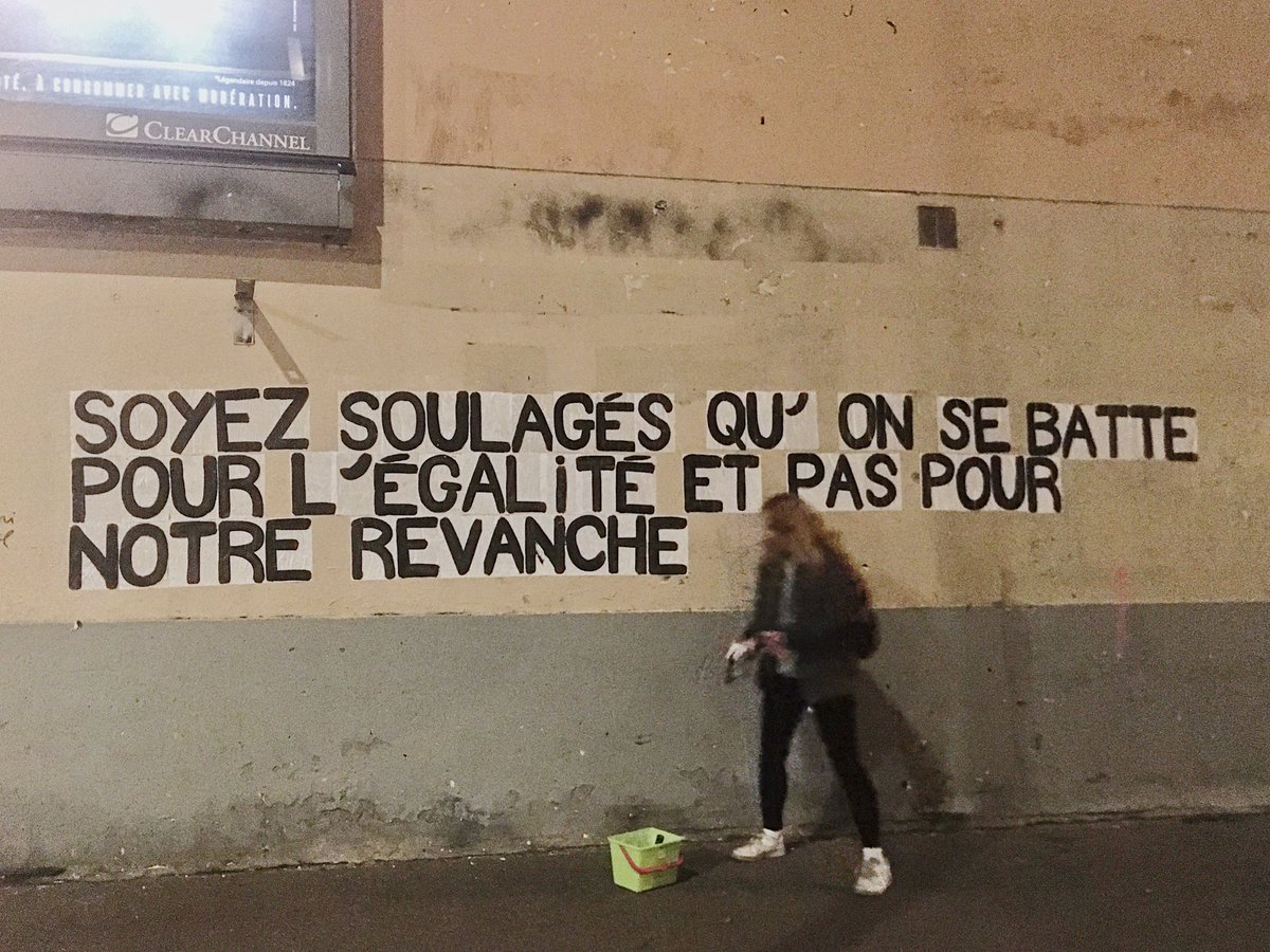 Ne rien lâcher.