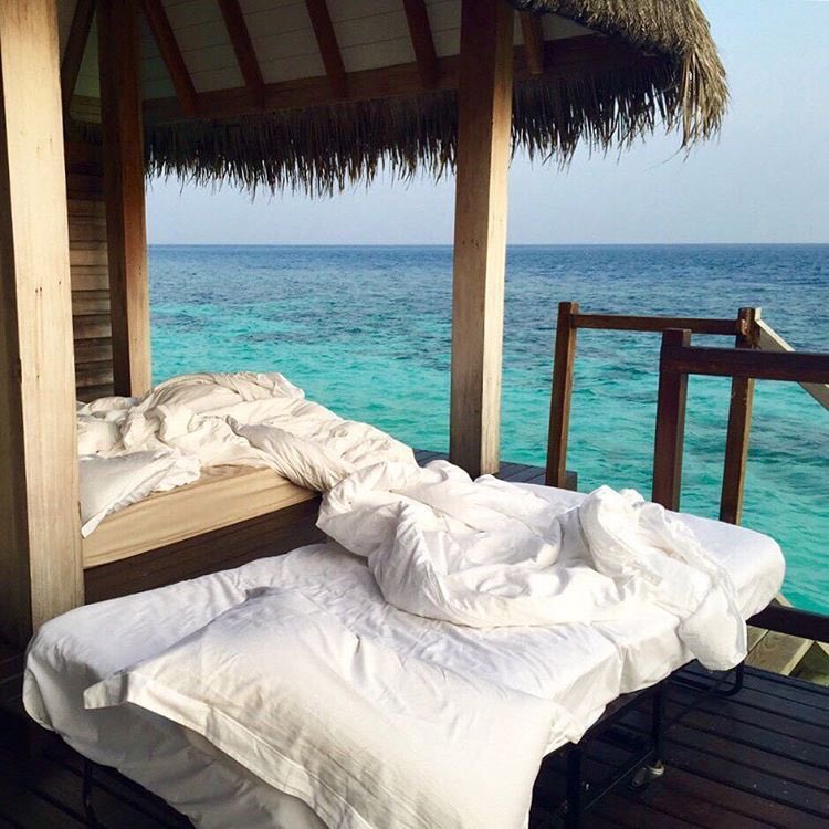 tmbIrpics's tweet image. Bora Bora, imagine waking up here