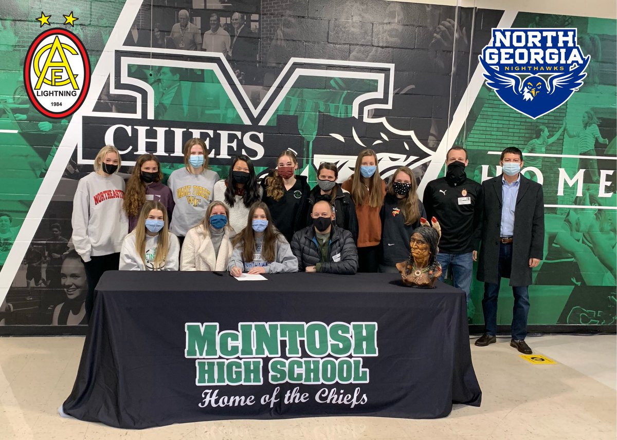 AFC_Lightning's tweet photo. Congratulations to Olivia Minor from our 02/03 Girls @SApremierleague team for signing her letter of intent to play at @UNGWSOC
⚽️⚡️🎓
#AFCcommitstocollege
#AFCisproudofyou
#afclightning https://t.co/yJd9FRw14x