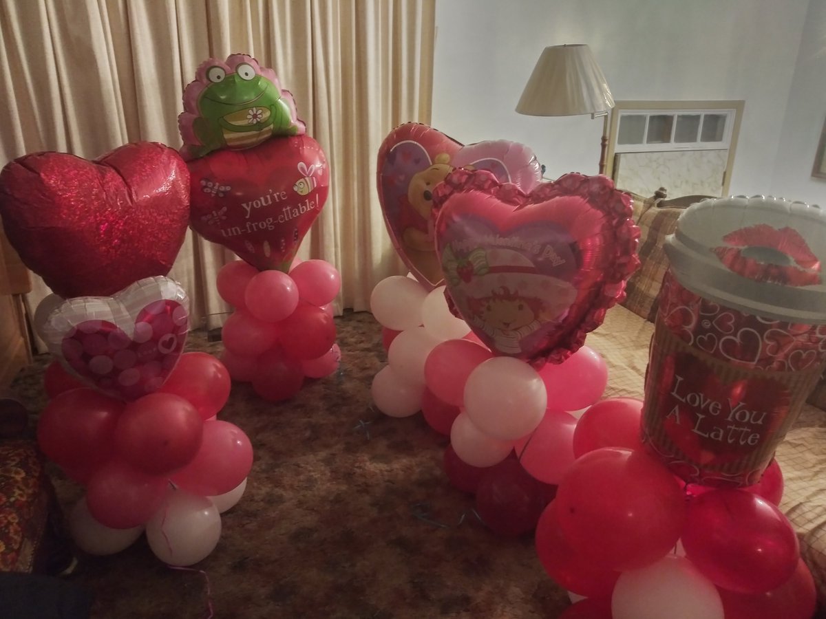 thewwofballoons's tweet photo. large balloons are ready https://t.co/m03CXEMuS3