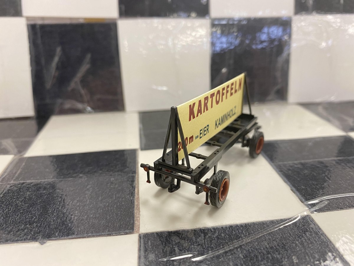CANCarRaceAndM1's tweet image. New Arrival - 1:87 Model Trailer

​This is a high quality 1:87 (HO Scale) 2-axles trailer of Landswirtschaft "Kartoffeln"​​ from VK Modelle. 

More Model Cars items are available in our shop and online store. 
#CANCarRaceAndModel 
#ModelCar #ModelCarCollection
#Summerside #PEI